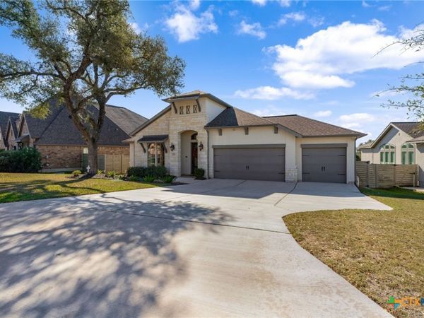 633 Vale Court, New Braunfels, TX 78132