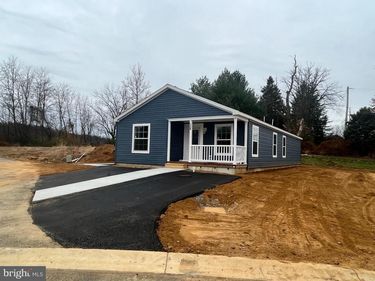 136 MINCH ROAD, PARKESBURG, PA 19365