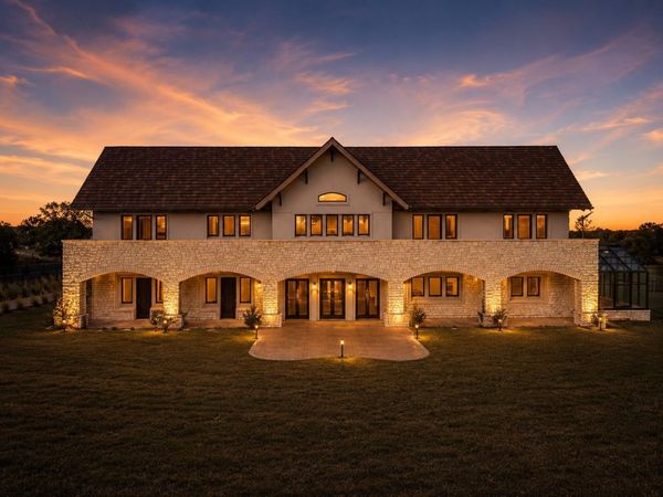 7217 NW 107th Street, Johnston, IA 50131