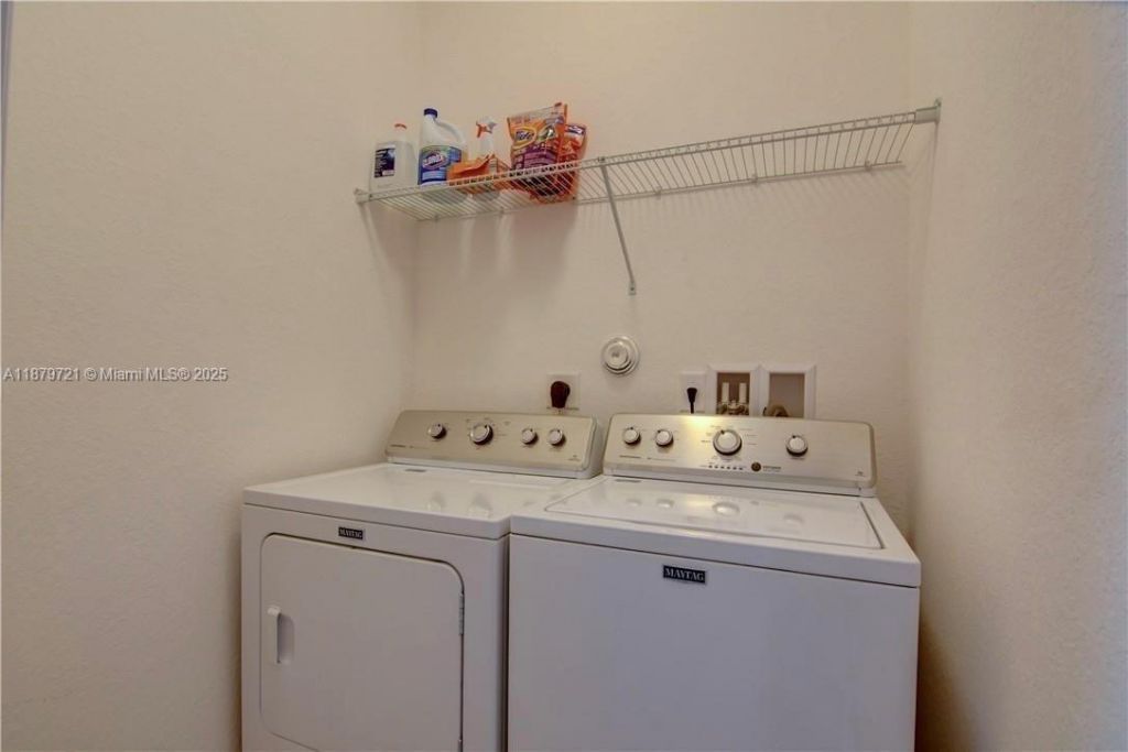 1071 NW 33rd Ct, Pompano Beach, FL 33064 Photo