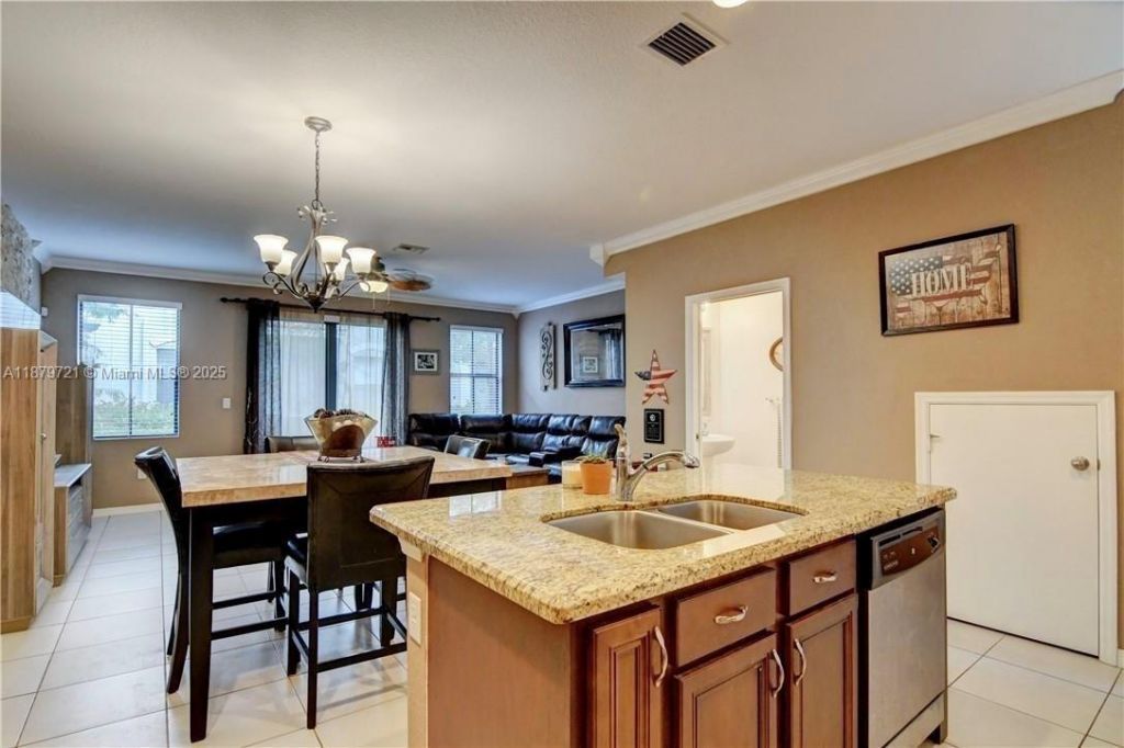 1071 NW 33rd Ct, Pompano Beach, FL 33064 Photo