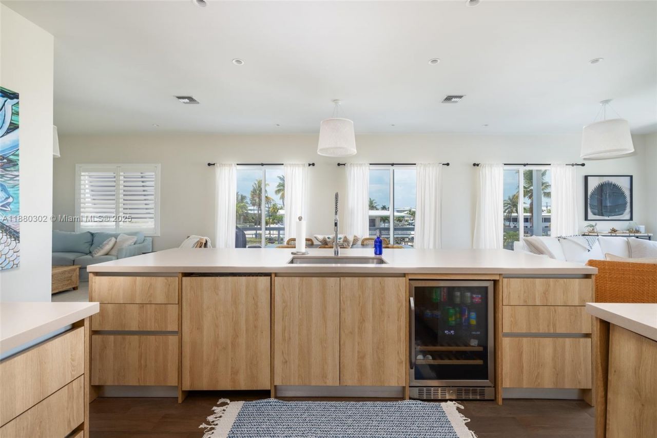 96 W Plaza Del Sol, Islamorada, FL 33036 Photo