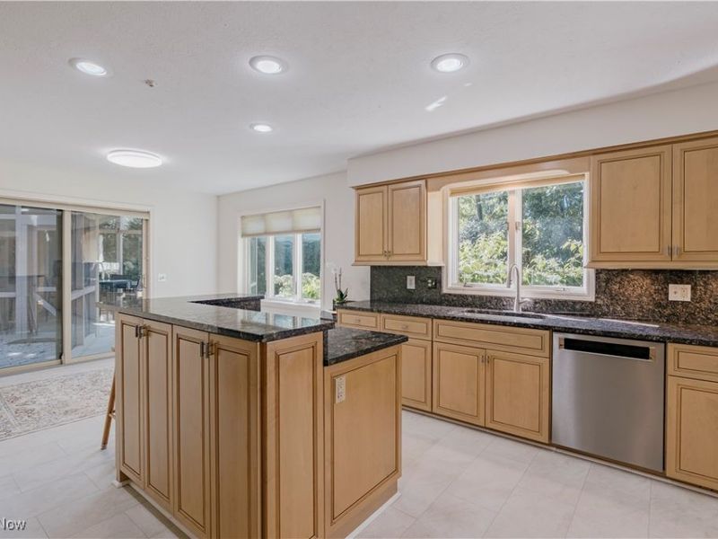 15 Laurel Hill Lane, Pepper Pike, OH 44124 Photo 11