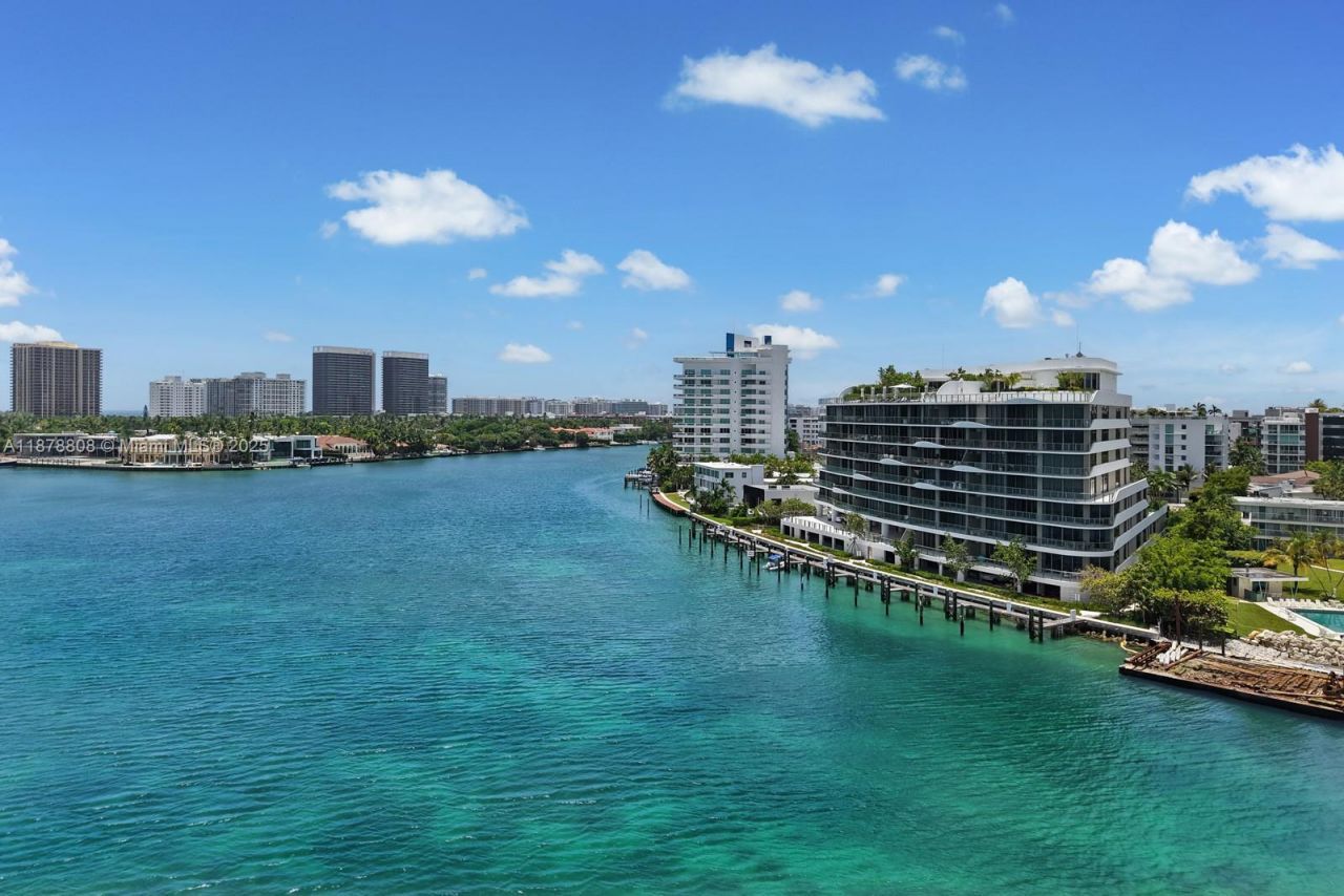 1135 103rd St, Unit 408, Bay Harbor Islands, FL 33154 Photo