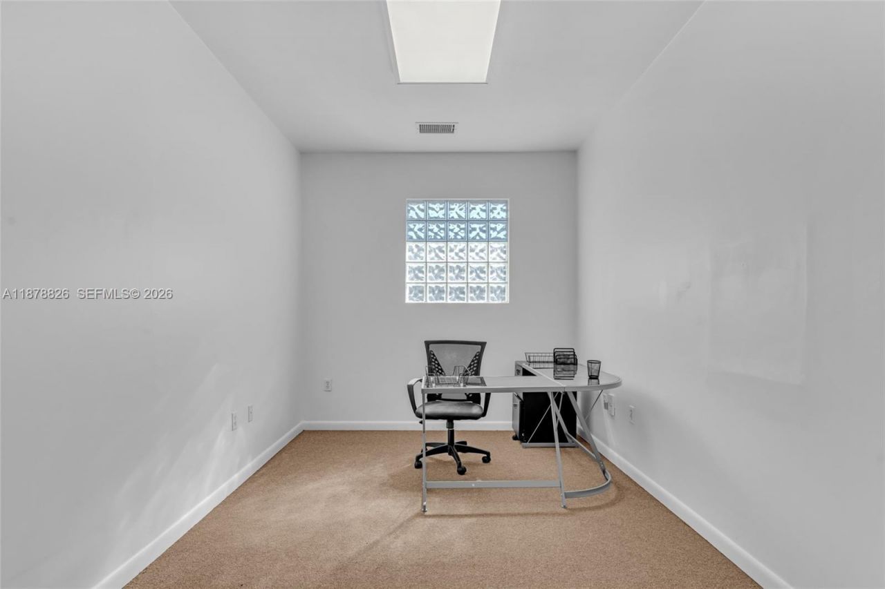 11240 SW 88th St, Unit 204, Miami, FL 33176 Photo