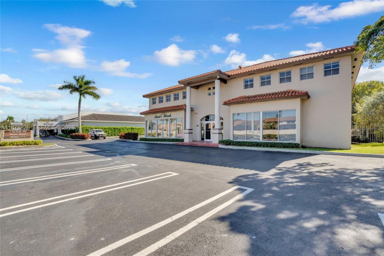 11240 SW 88th St, Unit 204, Miami, FL 33176 Photo