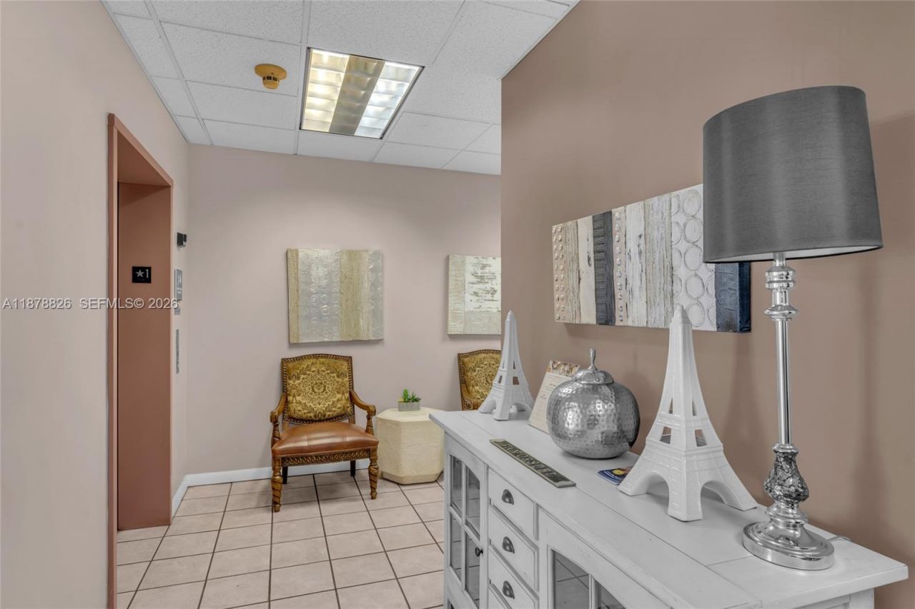 11240 SW 88th St, Unit 204, Miami, FL 33176 Photo