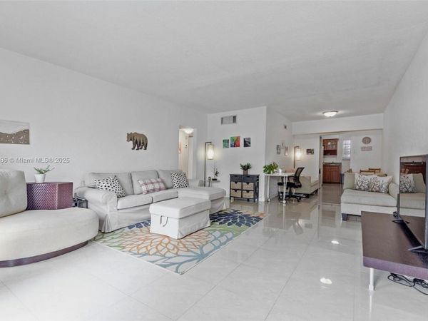 9280 Bay Harbor Ter, Unit 26, Bay Harbor Islands, FL 33154