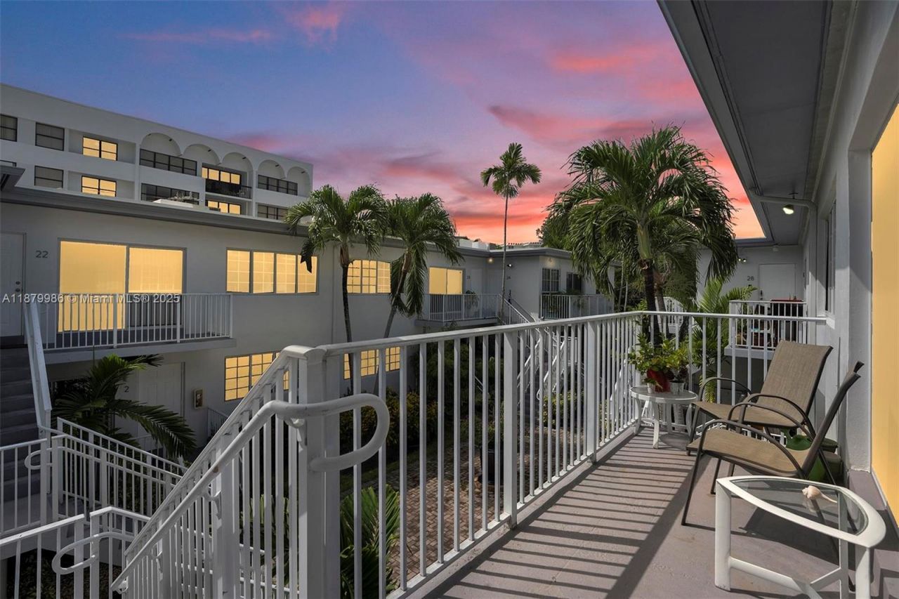 9280 Bay Harbor Ter, Unit 26, Bay Harbor Islands, FL 33154 Photo