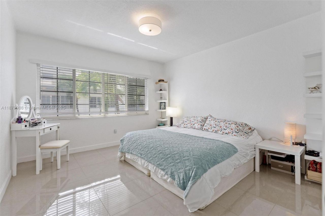 9280 Bay Harbor Ter, Unit 26, Bay Harbor Islands, FL 33154 Photo