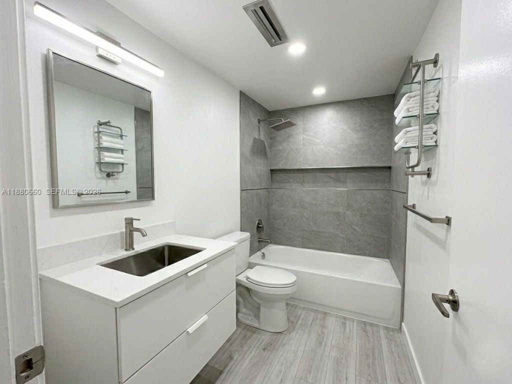 Please Call For Address, Unit 114D, Miami, FL 33143 Photo