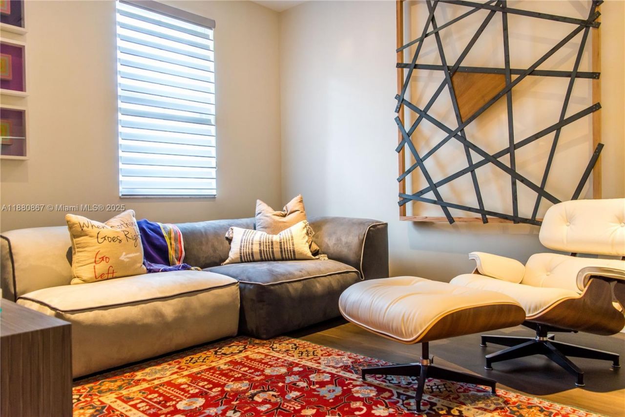 3705 NE 214 St, Unit 13, Aventura, FL 33180 Photo