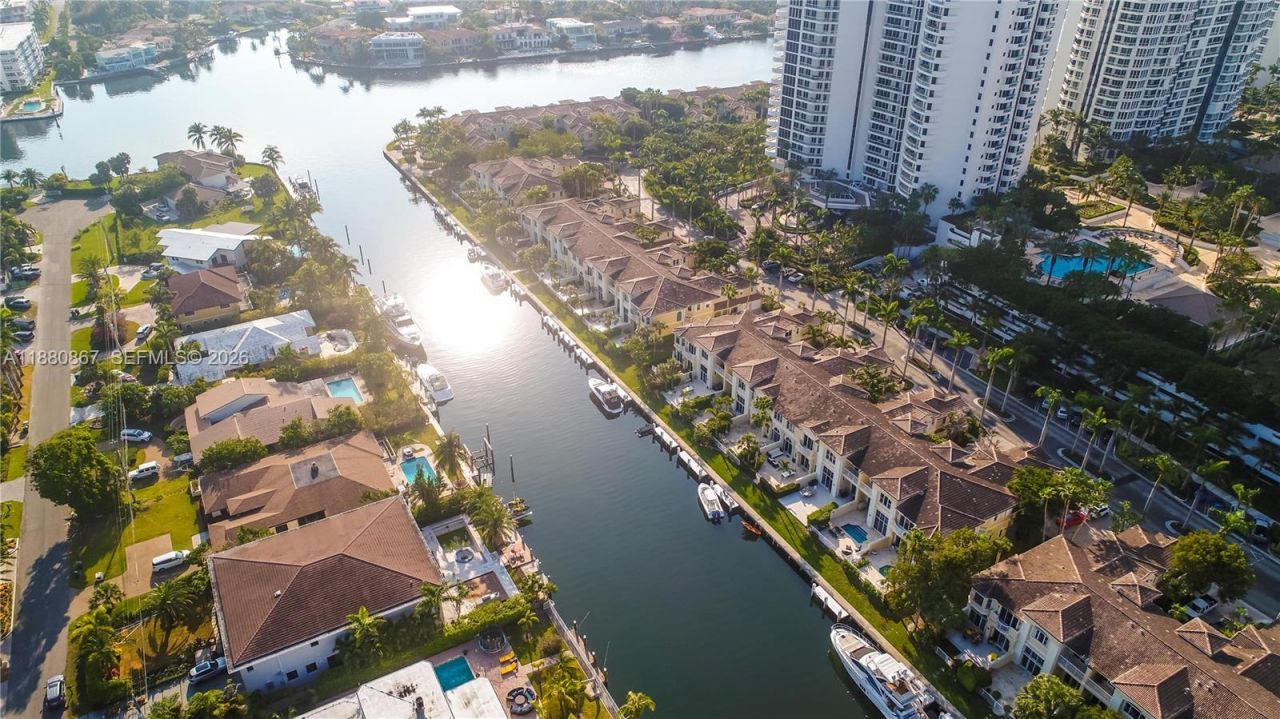 3705 NE 214 St, Unit 13, Aventura, FL 33180 Photo