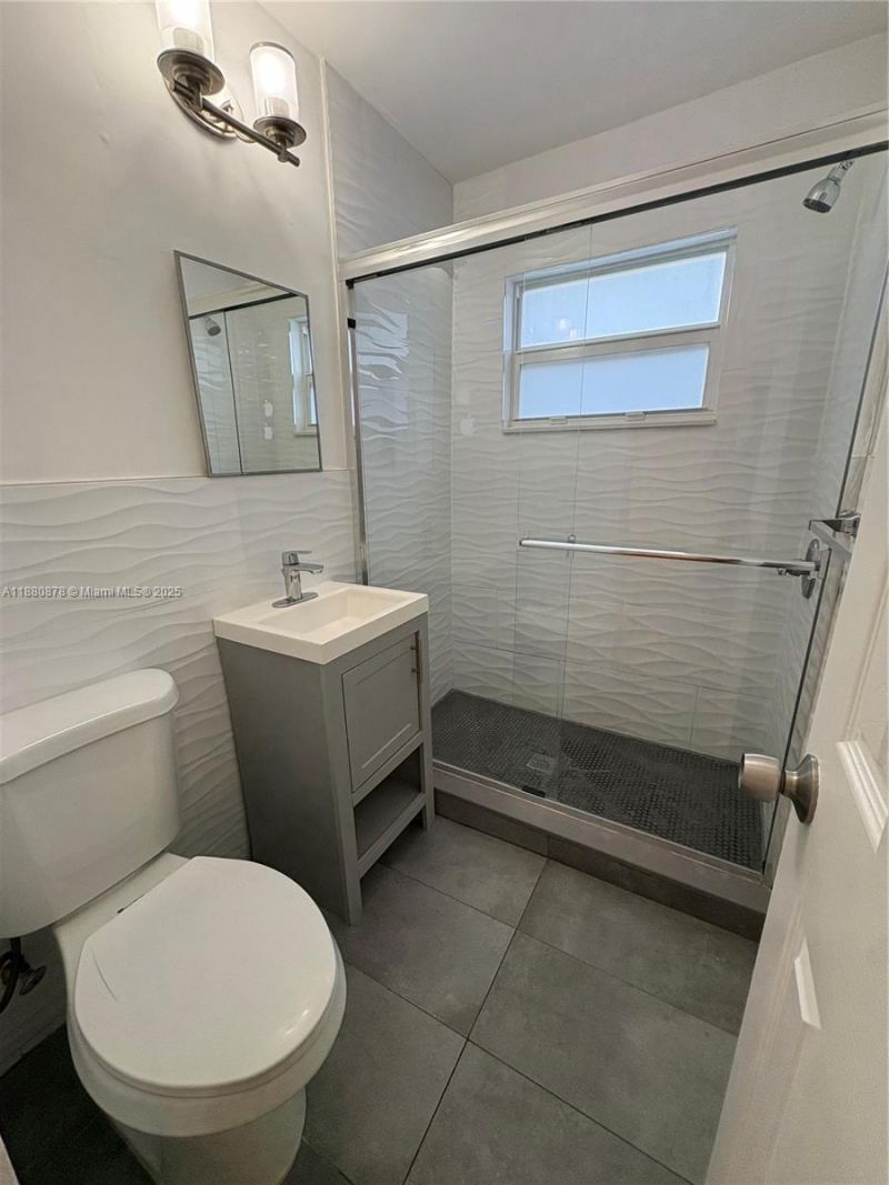 3237 SW 4th St, Unit 8, Miami, FL 33135 Photo