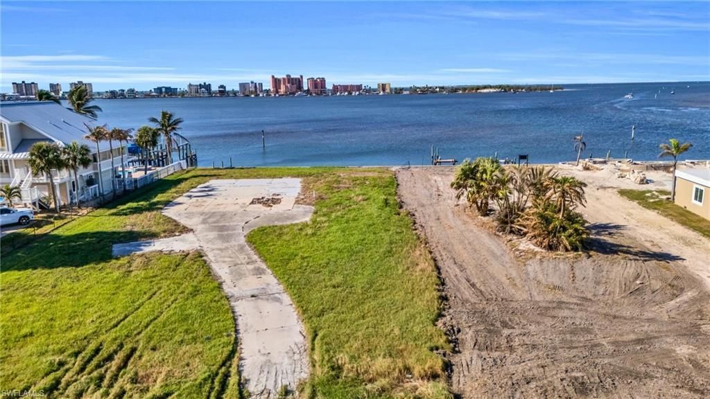 922 San Carlos Dr, Fort Myers Beach, FL 33931 Photo