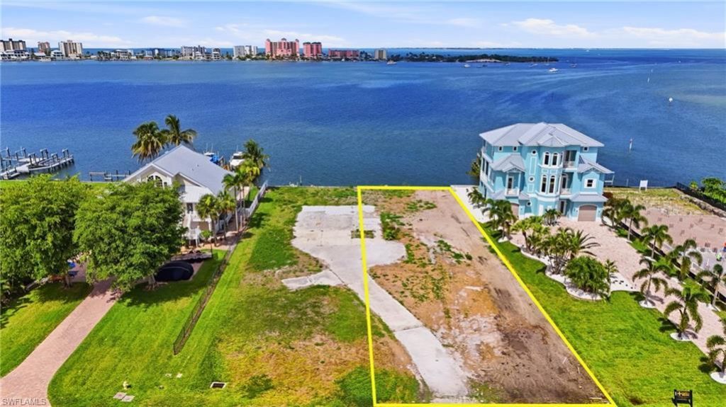 922 San Carlos Dr, Fort Myers Beach, FL 33931 Photo