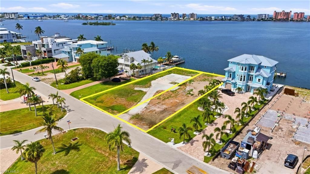 922 San Carlos Dr, Fort Myers Beach, FL 33931 Photo