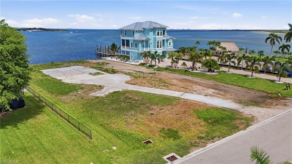926 San Carlos Dr, Fort Myers Beach, FL 33931 Photo