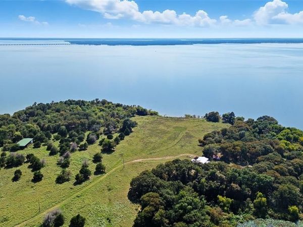 3855 County Road 3410 , Lone Oak, TX 75453