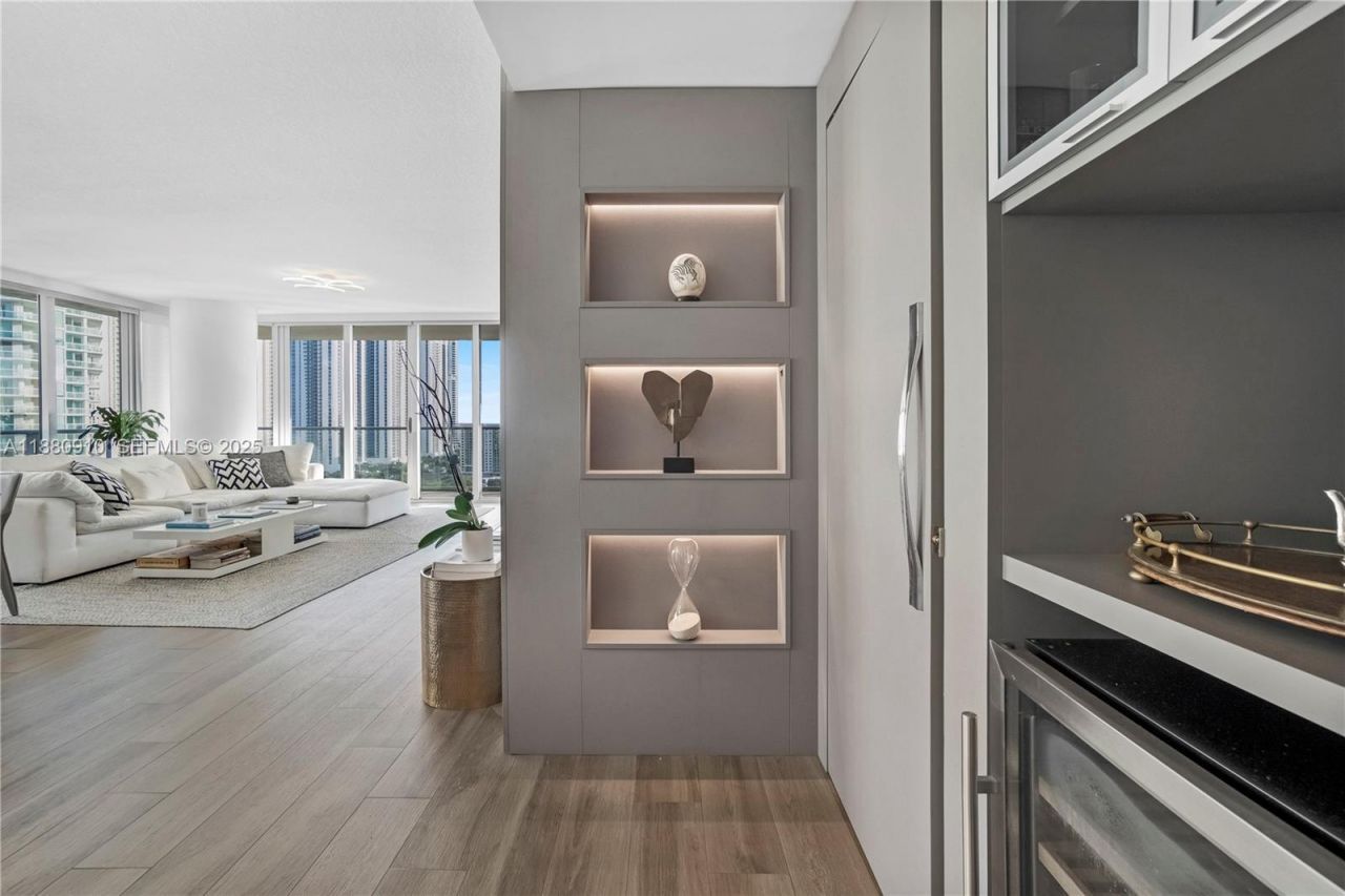 300 Sunny Isles Blvd, Unit 4-1802, Sunny Isles Beach, FL 33160 Photo