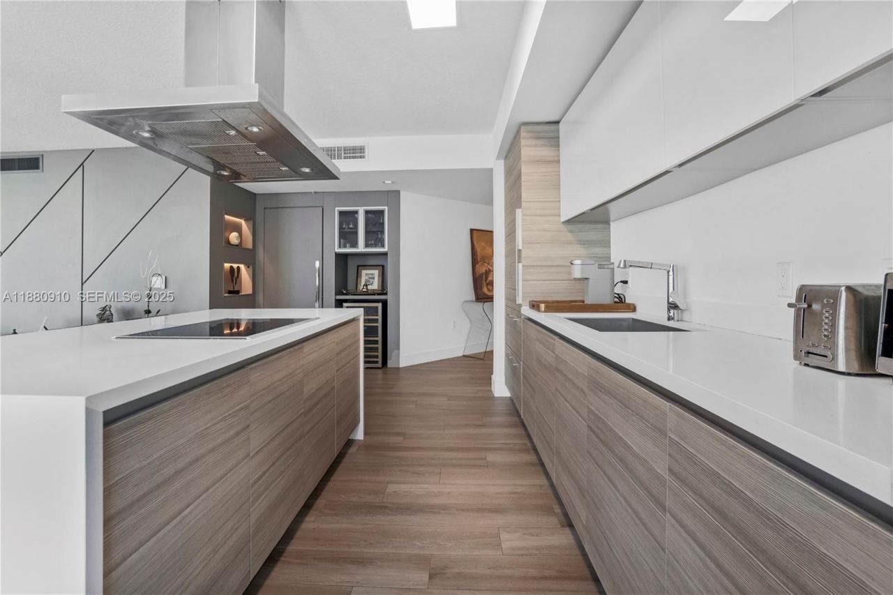 300 Sunny Isles Blvd, Unit 4-1802, Sunny Isles Beach, FL 33160 Photo