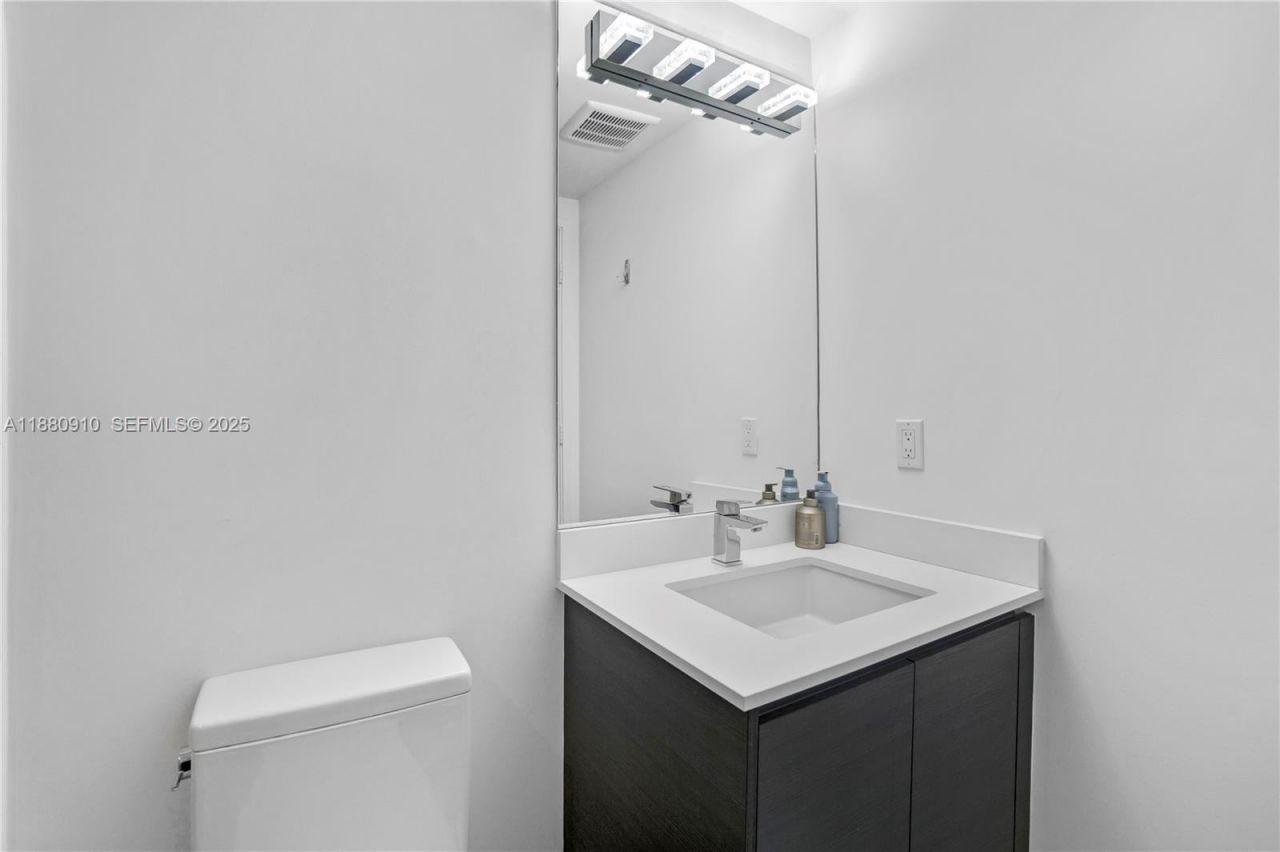 300 Sunny Isles Blvd, Unit 4-1802, Sunny Isles Beach, FL 33160 Photo