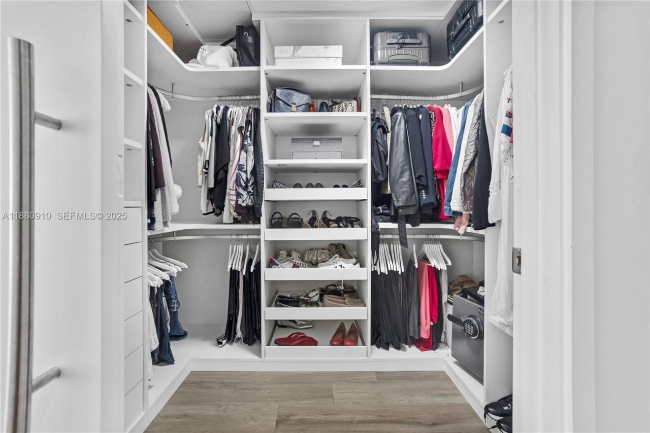 300 Sunny Isles Blvd, Unit 4-1802, Sunny Isles Beach, FL 33160 Photo