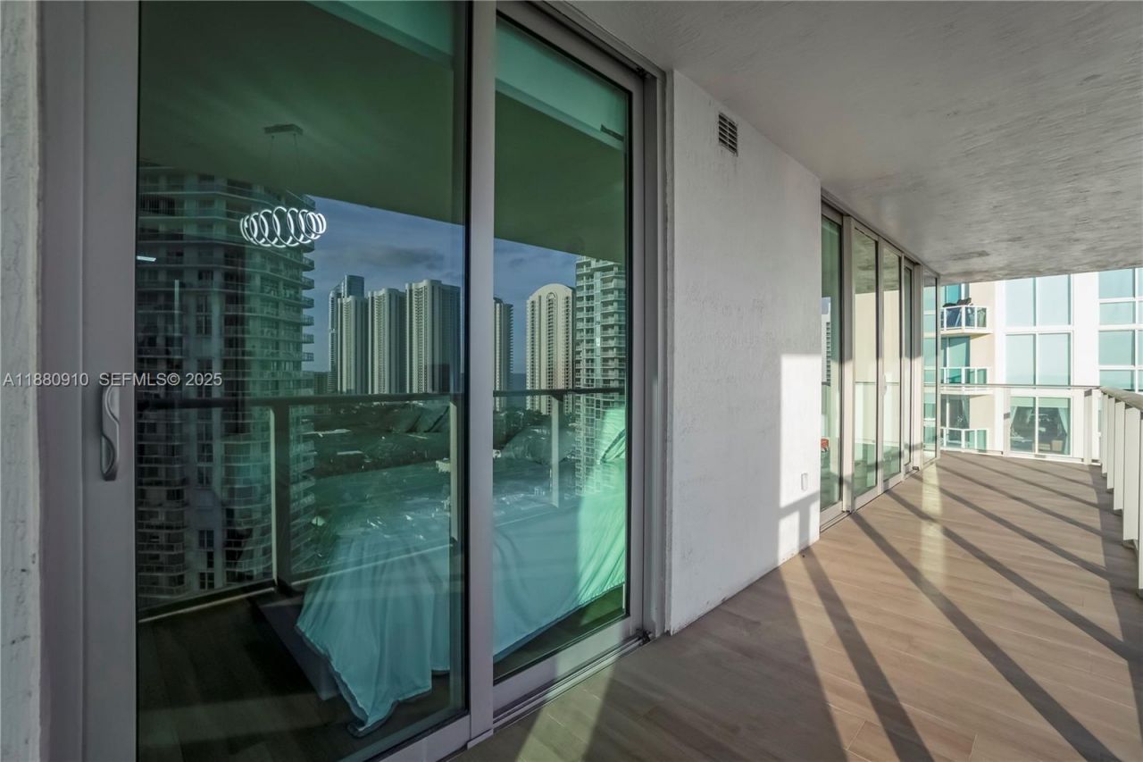 300 Sunny Isles Blvd, Unit 4-1802, Sunny Isles Beach, FL 33160 Photo