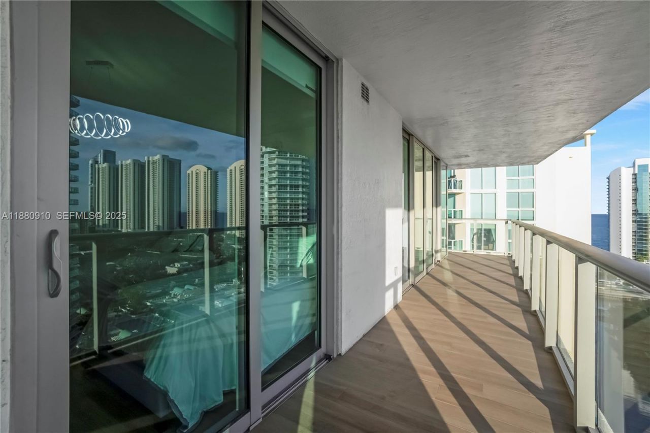 300 Sunny Isles Blvd, Unit 4-1802, Sunny Isles Beach, FL 33160 Photo