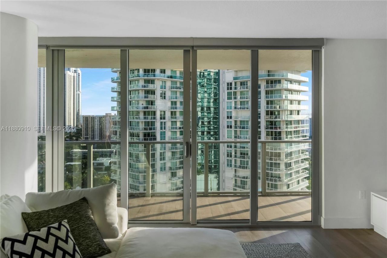 300 Sunny Isles Blvd, Unit 4-1802, Sunny Isles Beach, FL 33160 Photo