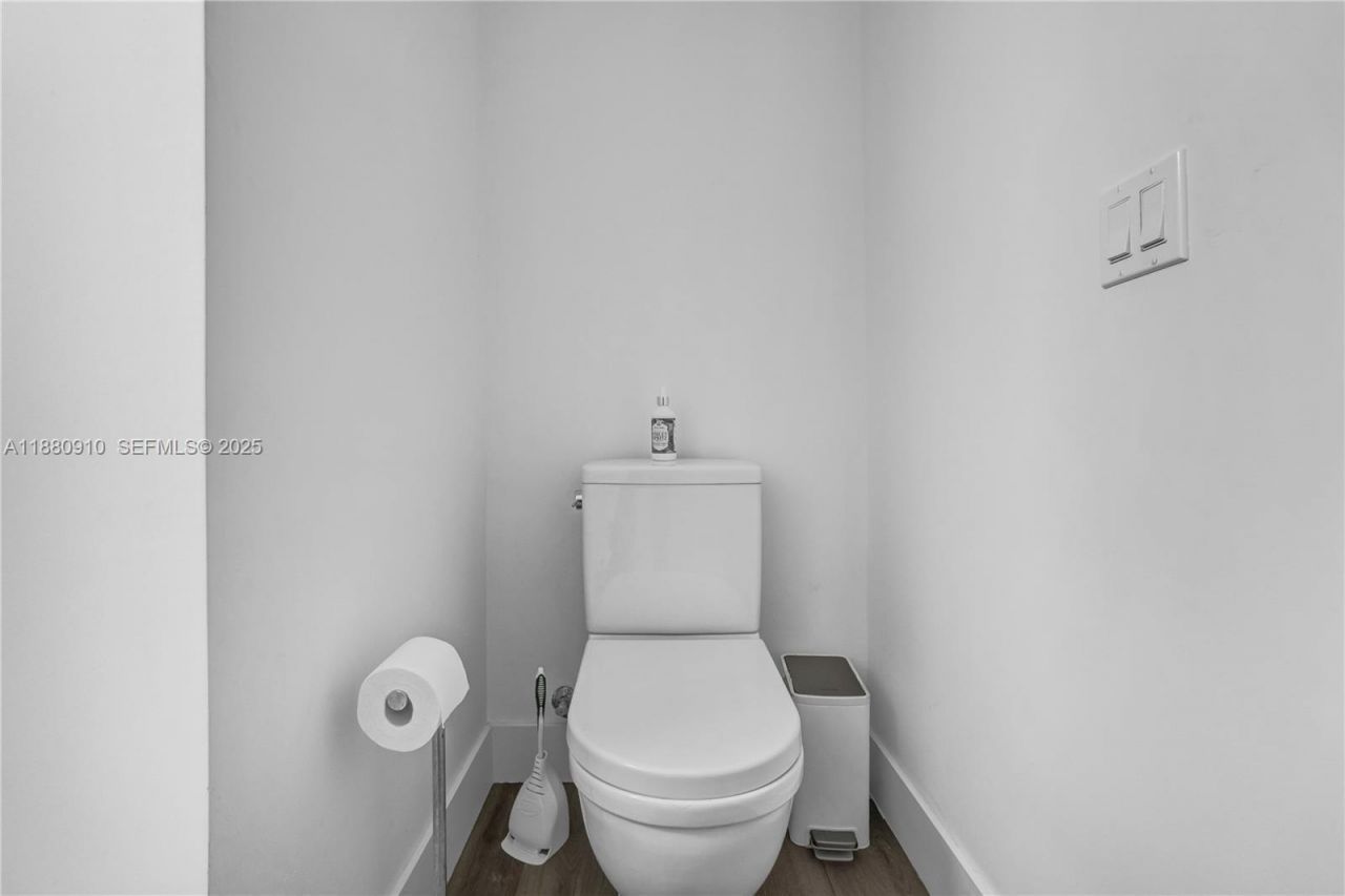 300 Sunny Isles Blvd, Unit 4-1802, Sunny Isles Beach, FL 33160 Photo