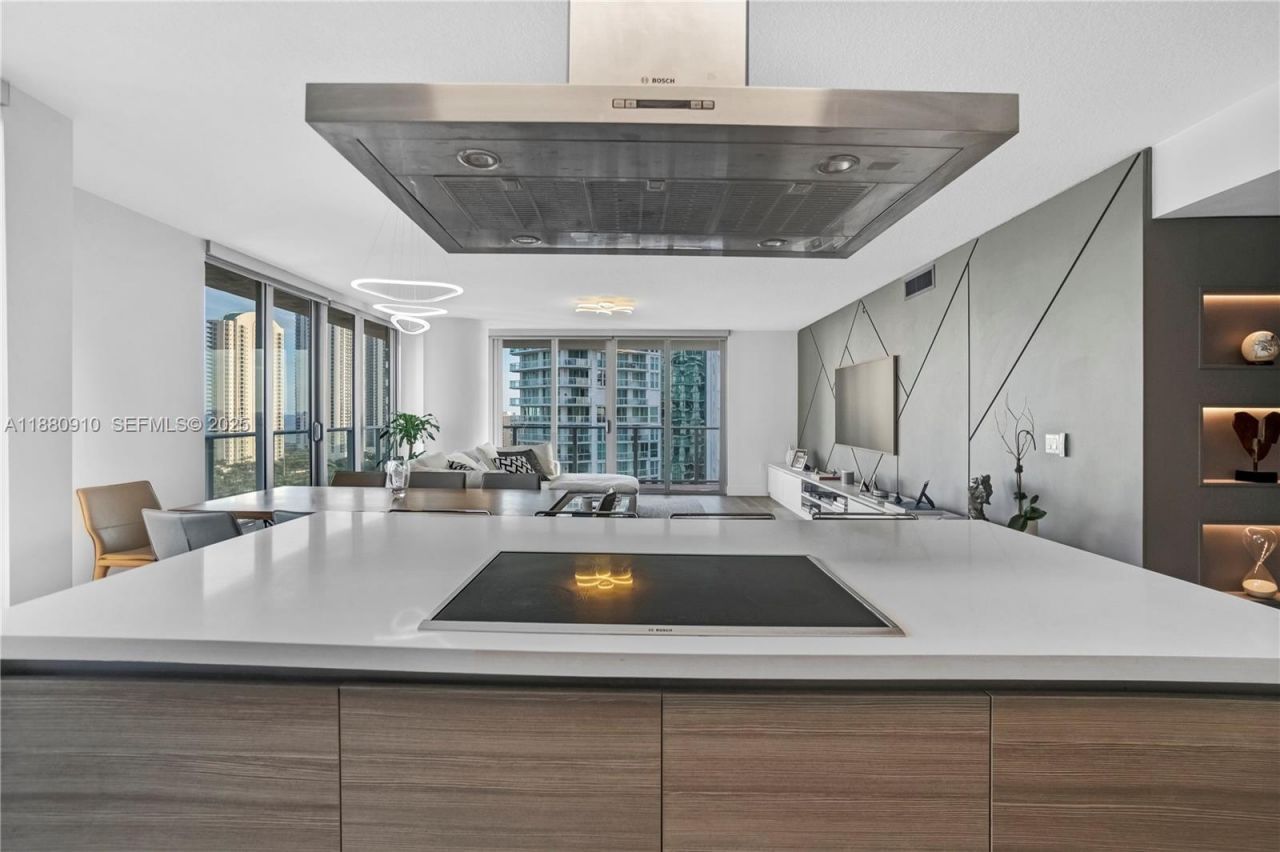 300 Sunny Isles Blvd, Unit 4-1802, Sunny Isles Beach, FL 33160 Photo