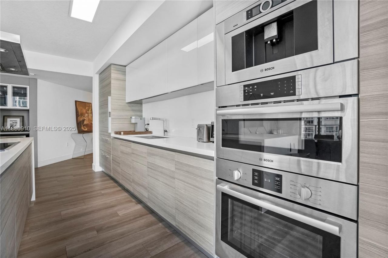 300 Sunny Isles Blvd, Unit 4-1802, Sunny Isles Beach, FL 33160 Photo