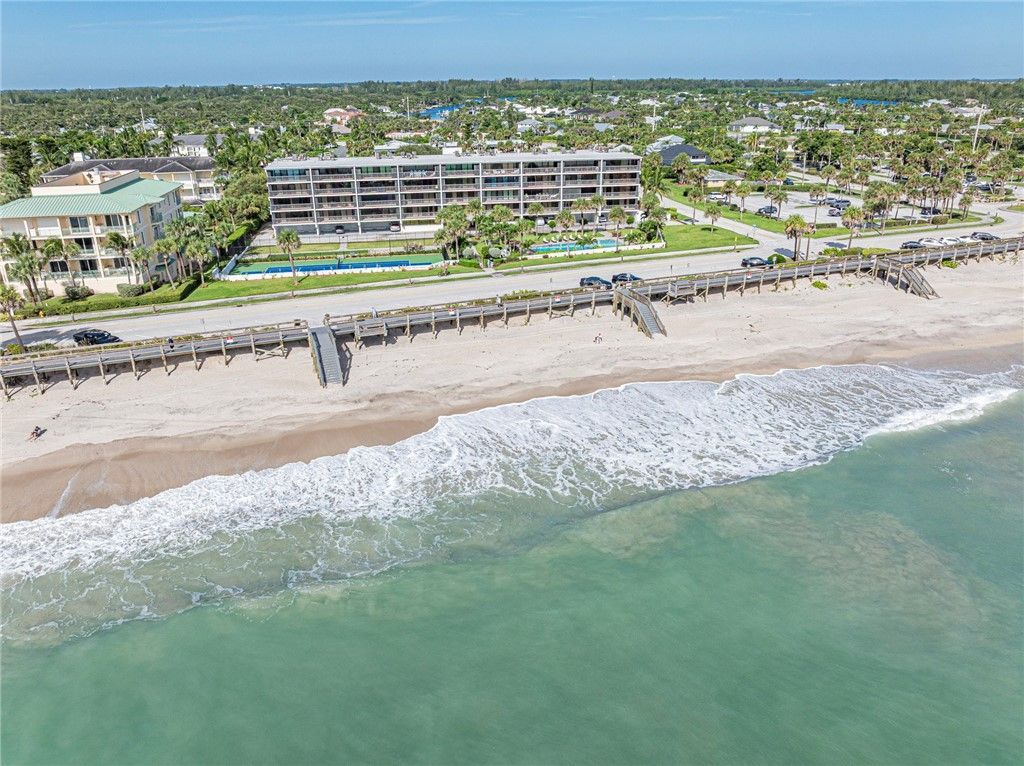 4141 Ocean Drive, Unit 403, Vero Beach, FL 32963 Photo