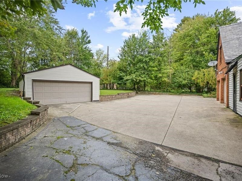 2108 S Belvoir Boulevard, South Euclid, OH 44121 Photo 34