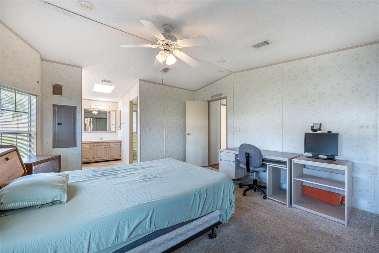 5707 45th Street E, Unit 84, Bradenton, FL 34203 Photo