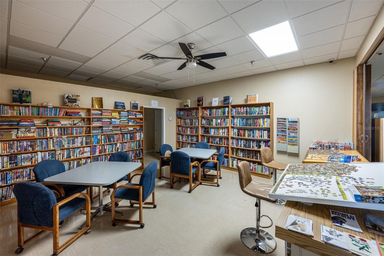 5707 45th Street E, Unit 84, Bradenton, FL 34203 Photo