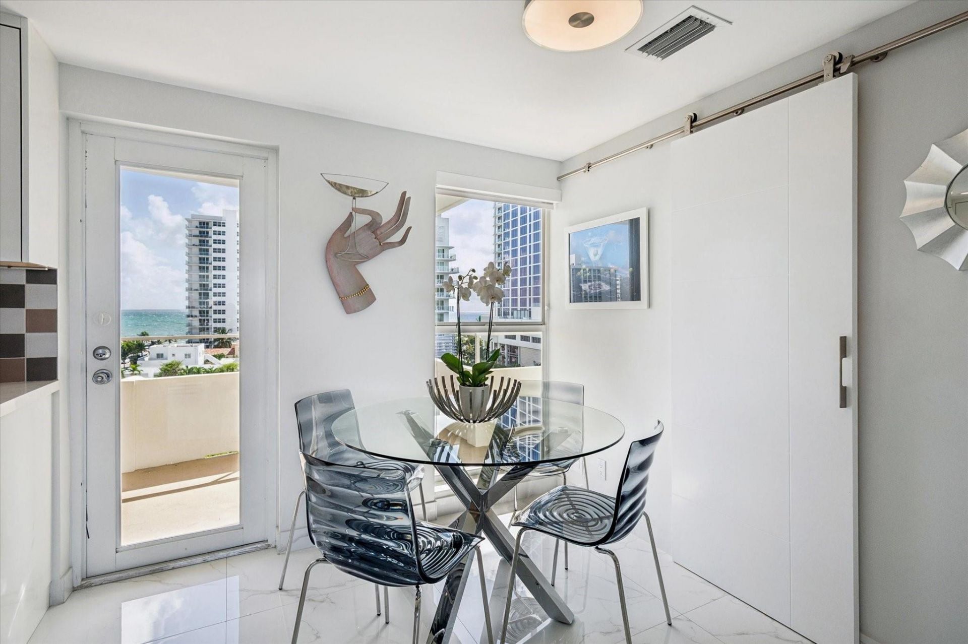 215 N Birch, Unit 8C, Fort Lauderdale, FL 33304 Photo