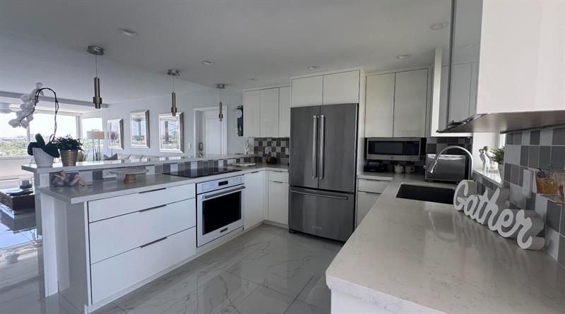 215 N Birch, Unit 8C, Fort Lauderdale, FL 33304 Photo