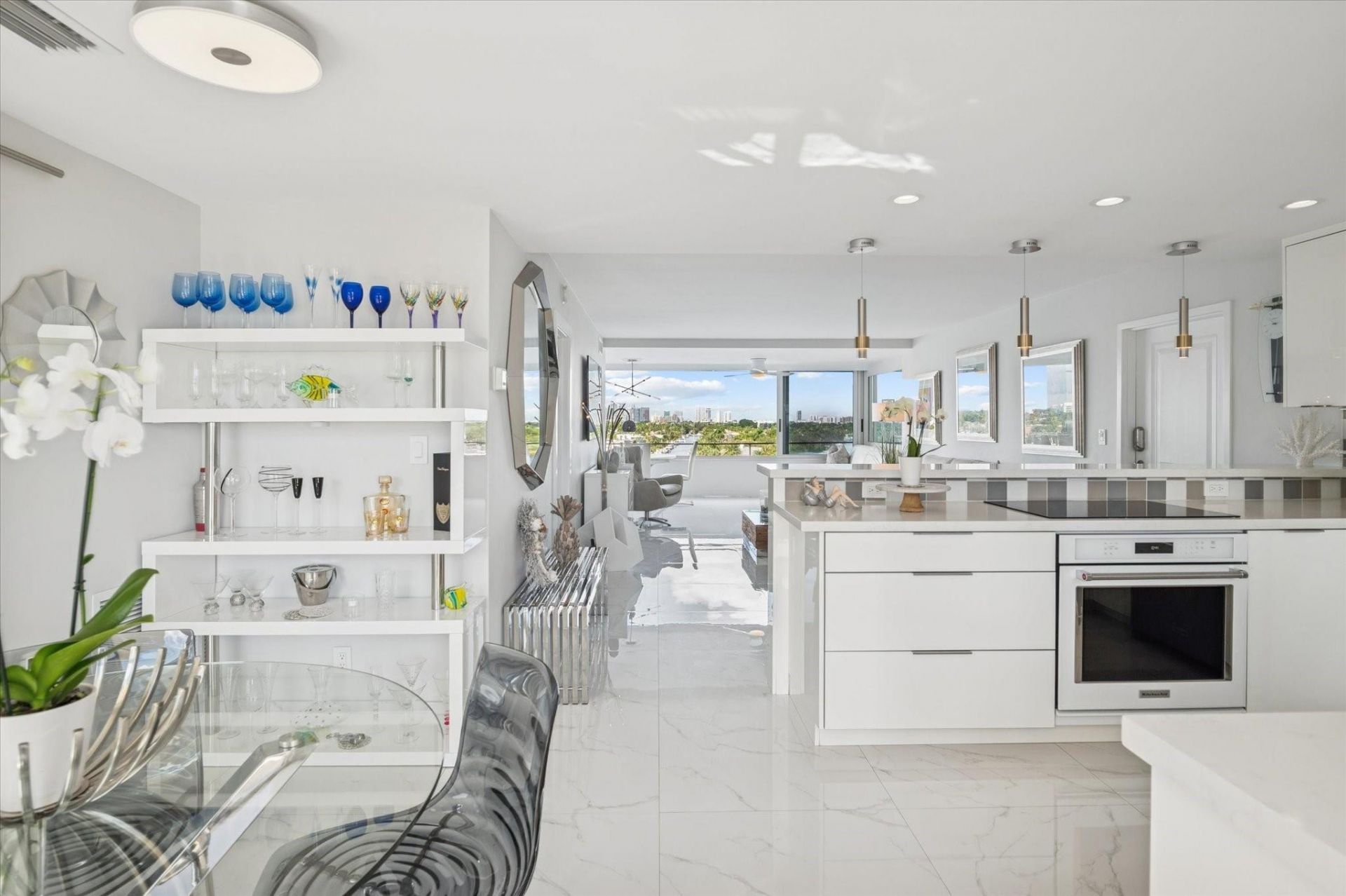 215 N Birch, Unit 8C, Fort Lauderdale, FL 33304 Photo