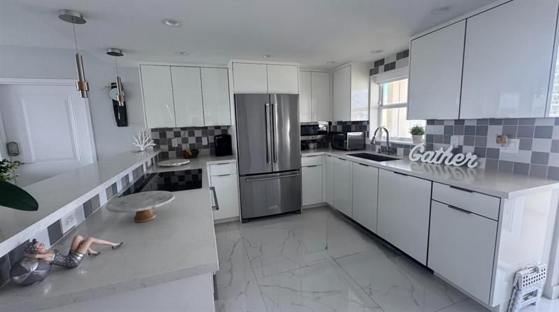 215 N Birch, Unit 8C, Fort Lauderdale, FL 33304 Photo