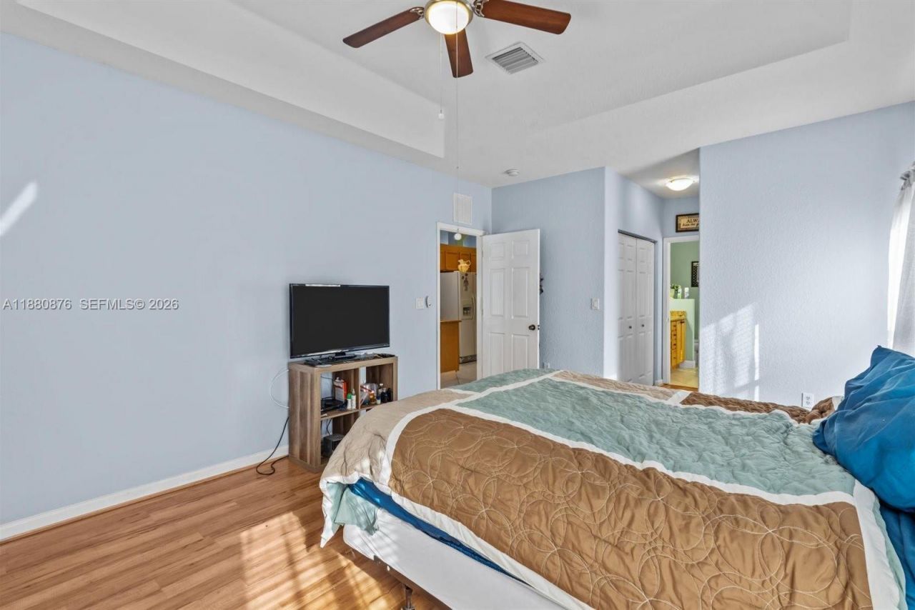 566 SW Halifax Ave, Port Saint Lucie, FL 34953 Photo