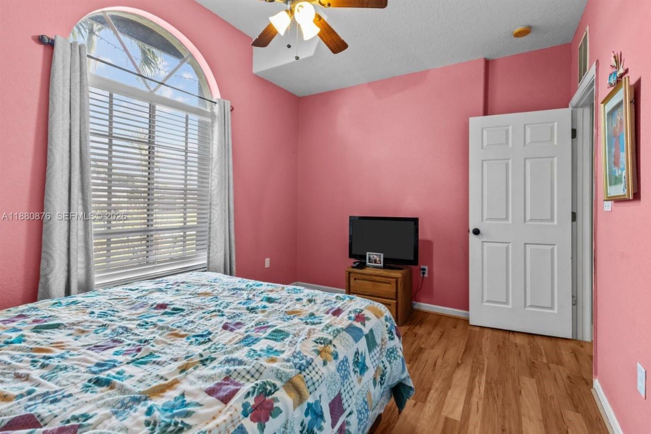 566 SW Halifax Ave, Port Saint Lucie, FL 34953 Photo