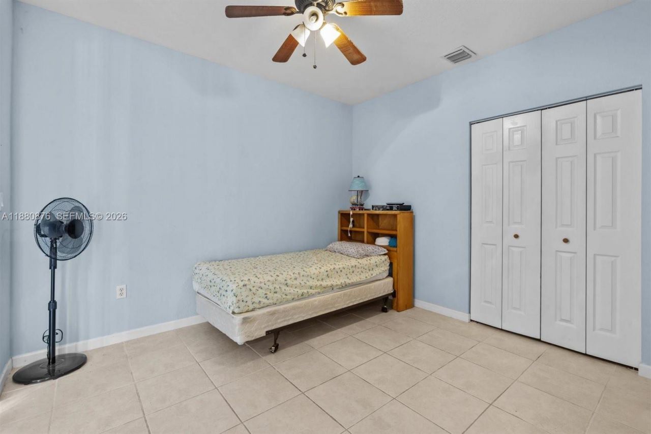 566 SW Halifax Ave, Port Saint Lucie, FL 34953 Photo