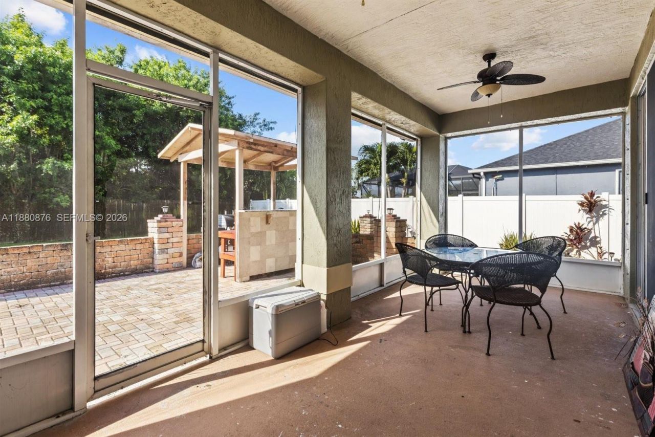 566 SW Halifax Ave, Port Saint Lucie, FL 34953 Photo