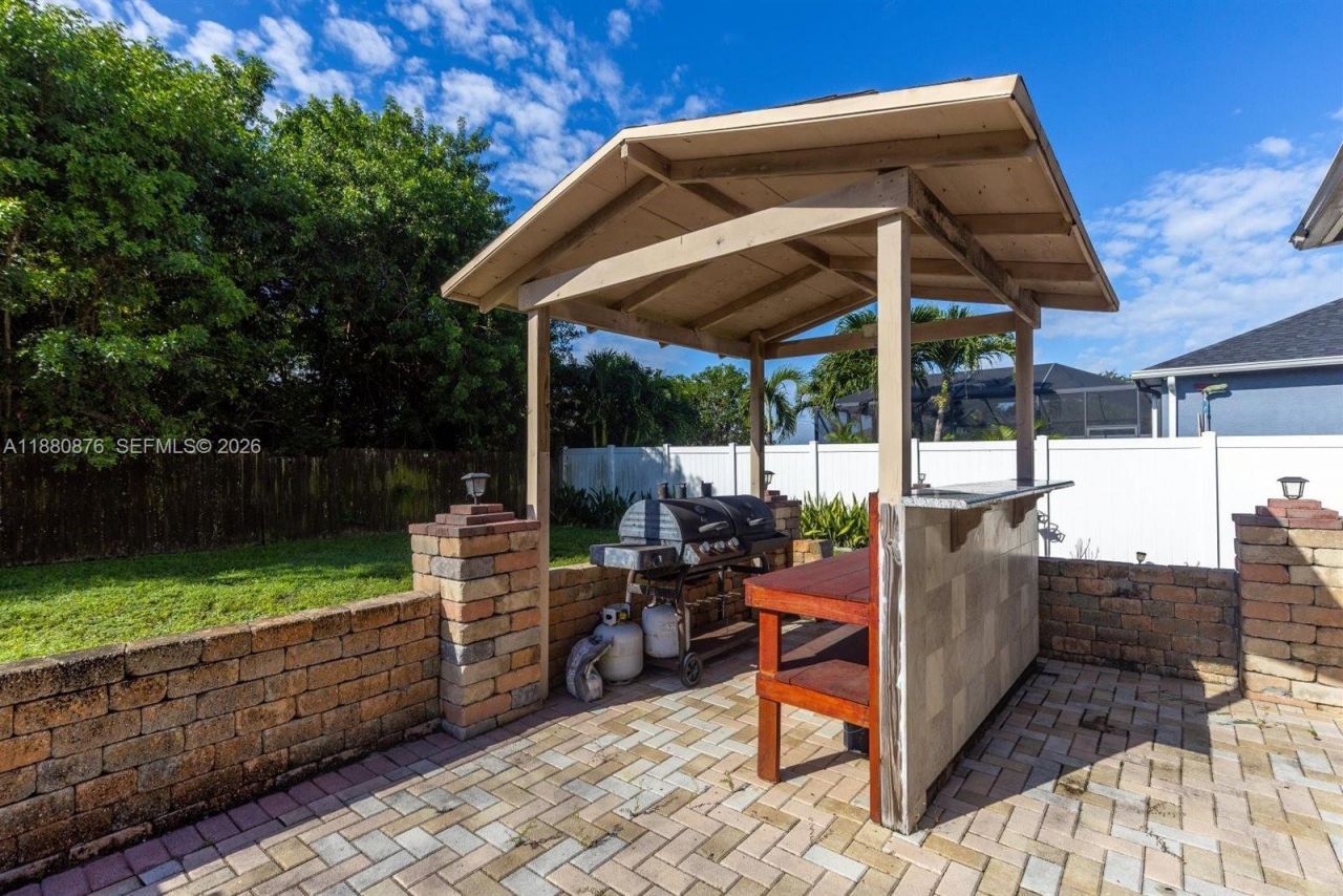 566 SW Halifax Ave, Port Saint Lucie, FL 34953 Photo