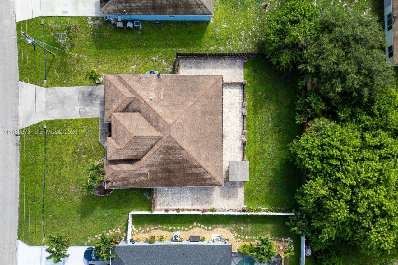 566 SW Halifax Ave, Port Saint Lucie, FL 34953 Photo