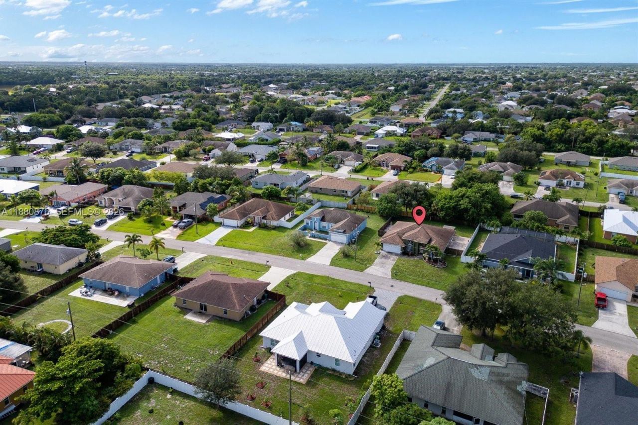 566 SW Halifax Ave, Port Saint Lucie, FL 34953 Photo