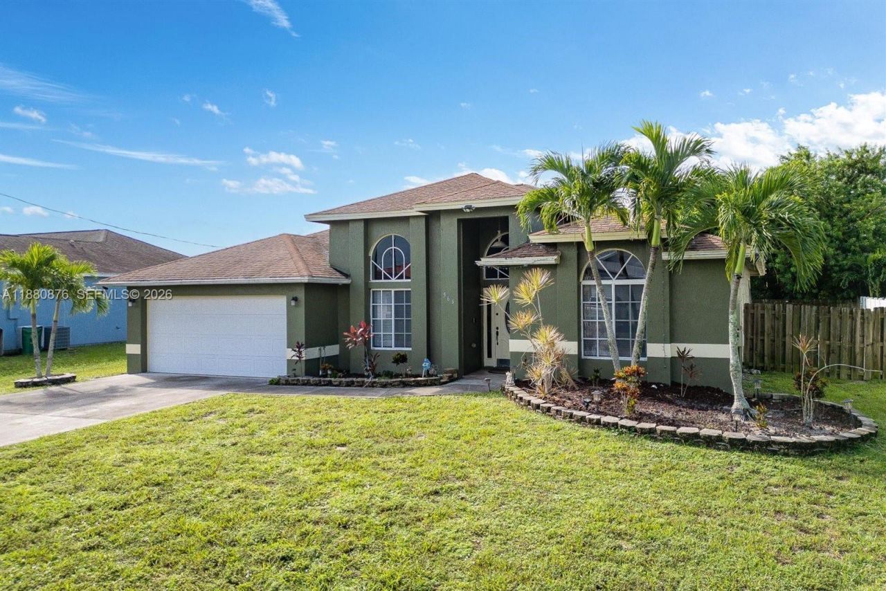 566 SW Halifax Ave, Port Saint Lucie, FL 34953 Photo