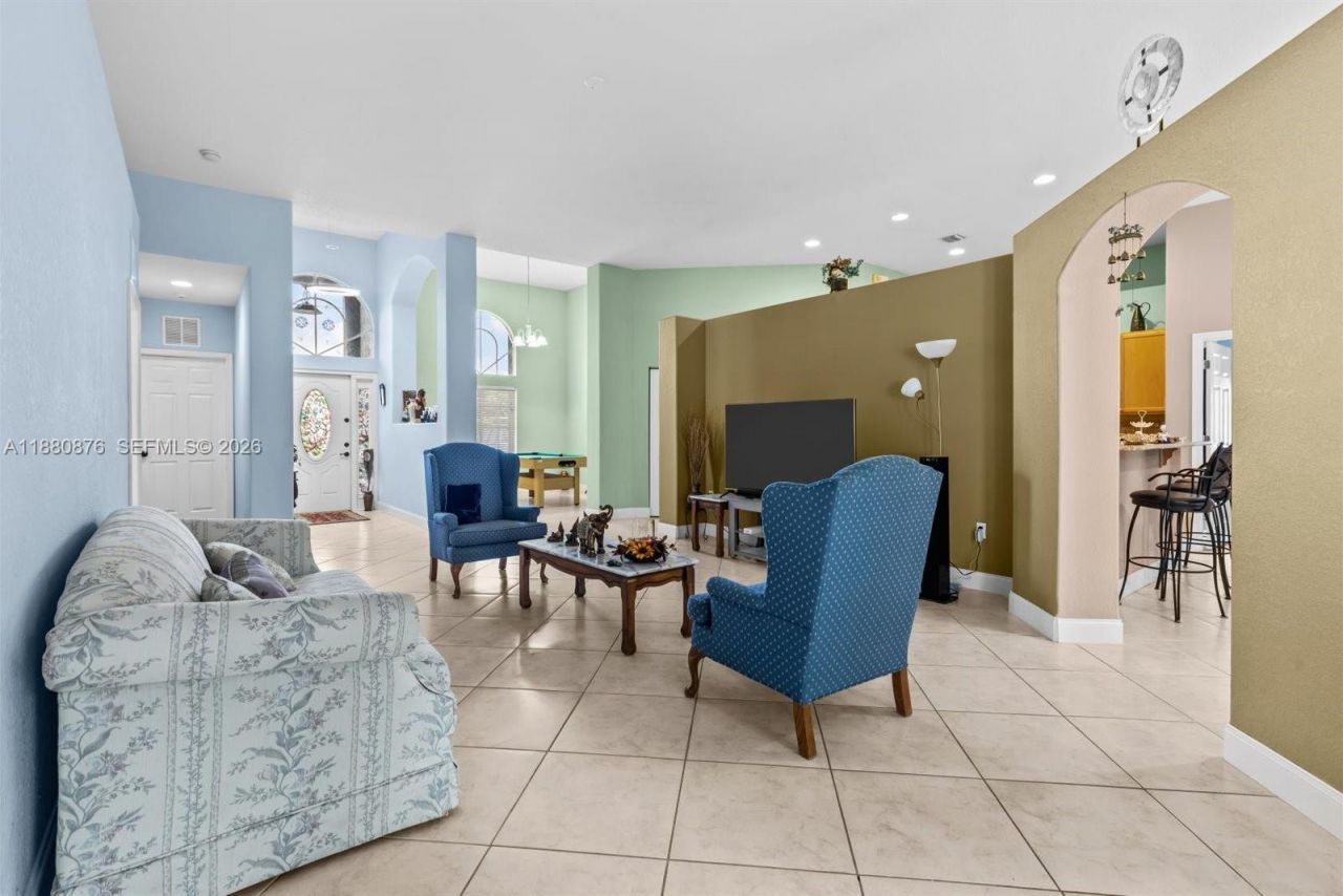 566 SW Halifax Ave, Port Saint Lucie, FL 34953 Photo